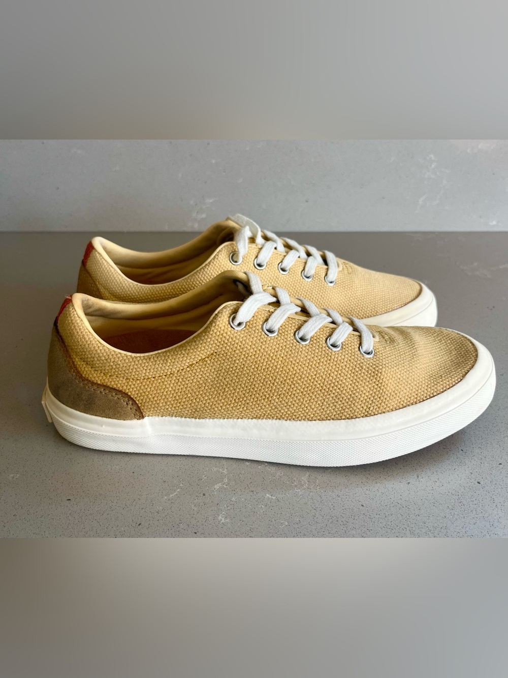 Arbor Legacy Yellow Lace Up Canvas Sneakers Shoes Women’s Size 6.5 - Picture 1 of 12